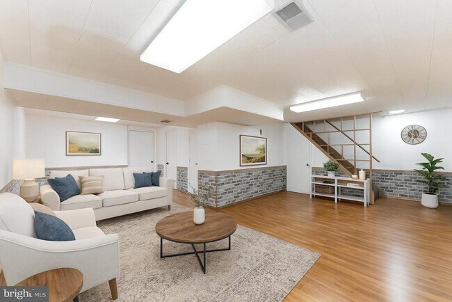 Building Photo - 7923 Ivymount Terrace