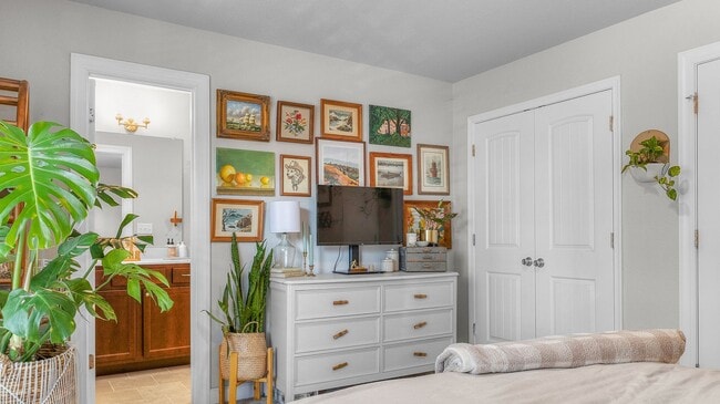 Building Photo - A First-Time Rental Available 09-15-25! 3 ...