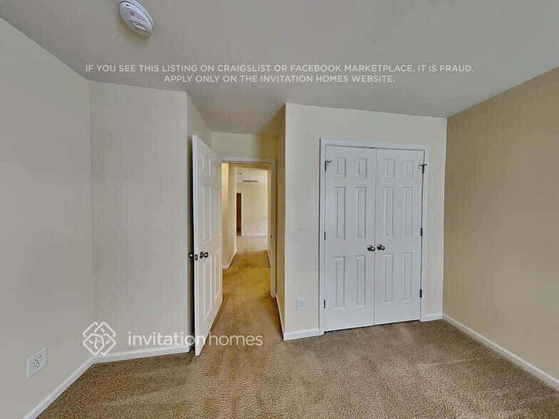 Building Photo - 911 Wind Carved Ln