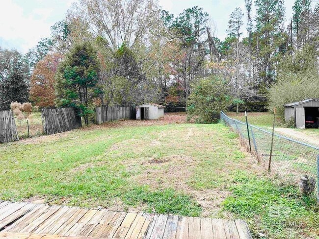 Building Photo - 20901 Lawrence Rd