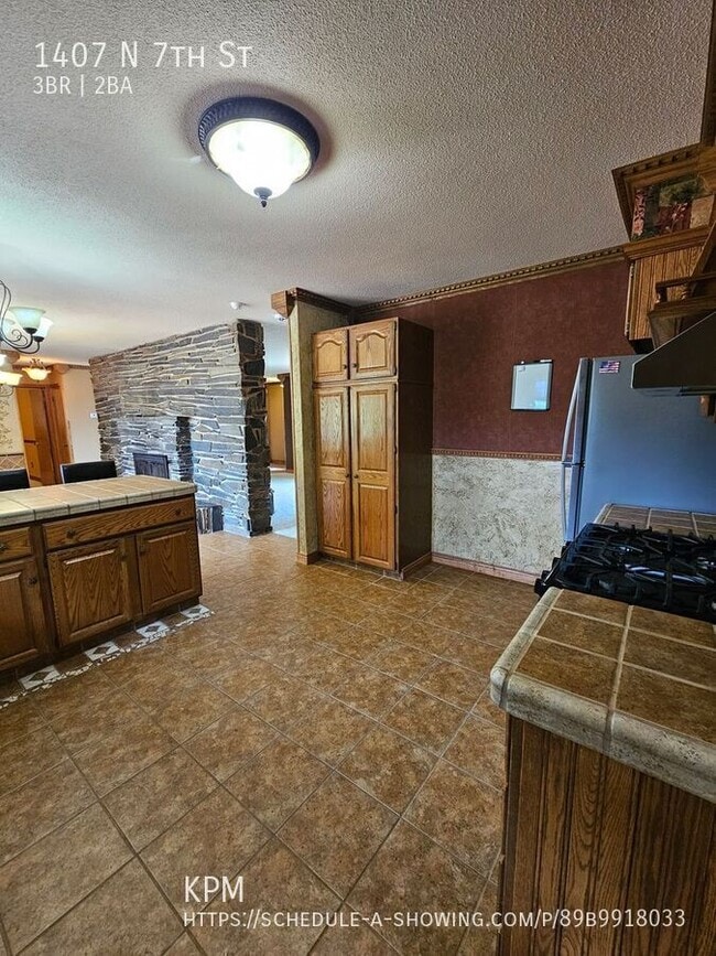 Building Photo - 1407 N 7th St
