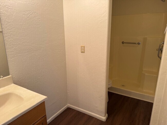 Building Photo - 17150 E Roadrunner Rd