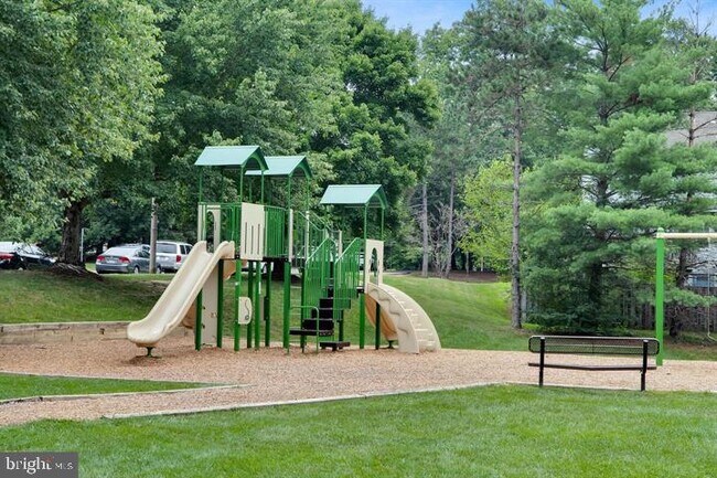 Building Photo - 3855 Sunny Brook Ct