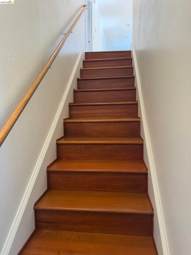 Building Photo - 3281 Madera Ave