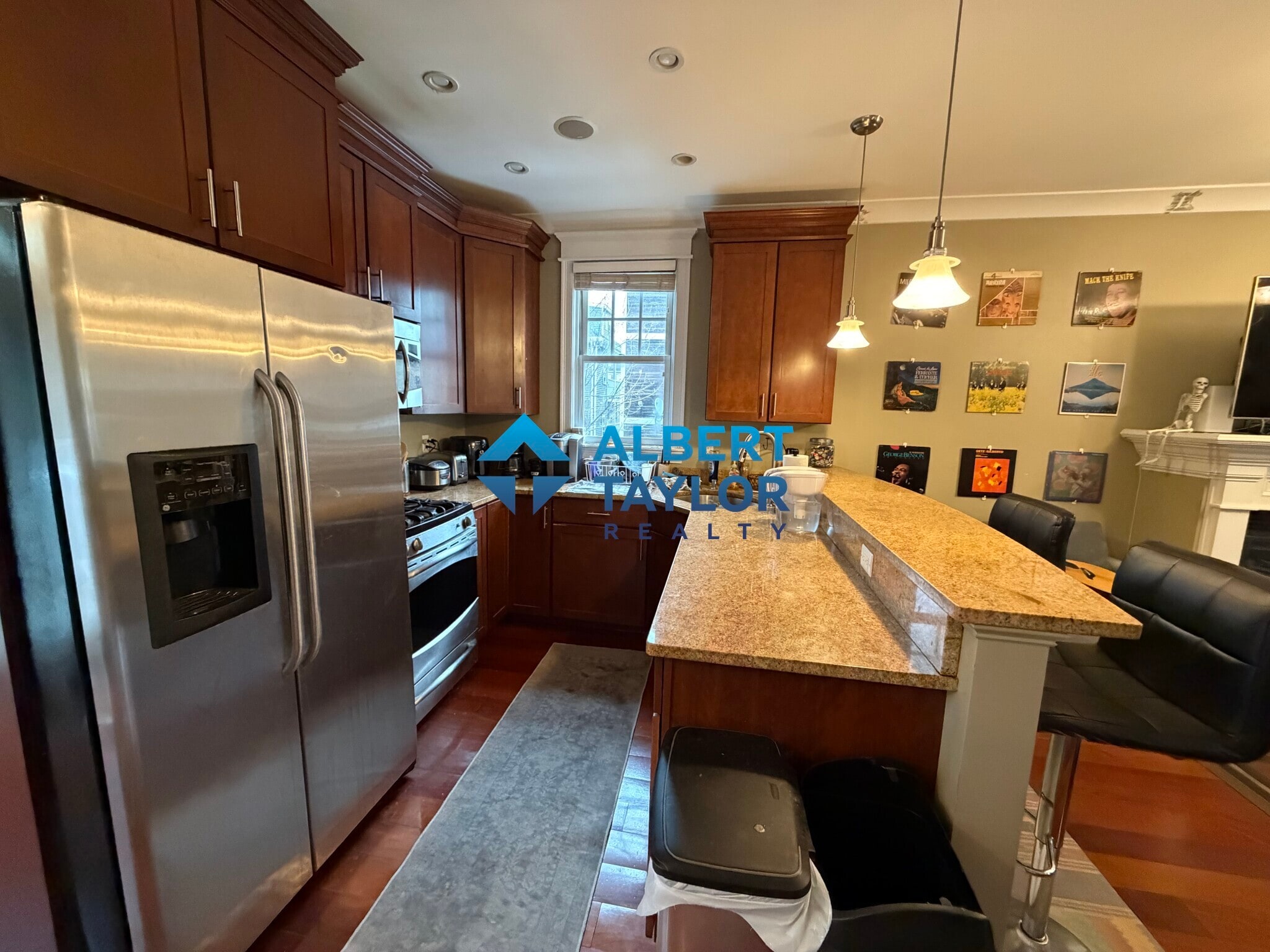 Building Photo - 15 Eldora St