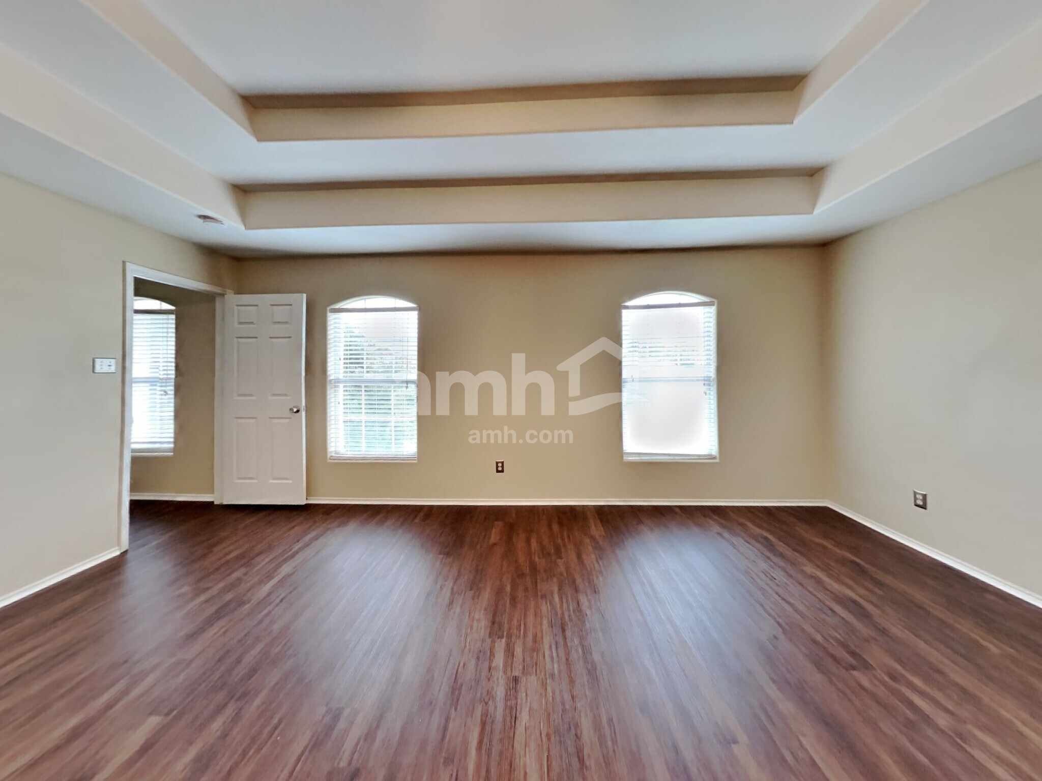 Building Photo - 3803 Dogwood Trl