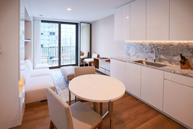 Building Photo - Aalii ocean view unit for rent, furnished and 1 free parking stall