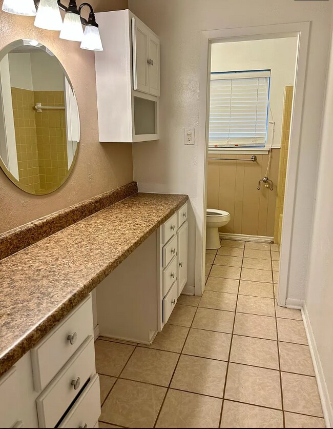 Building Photo - 1203 Blueridge Pky