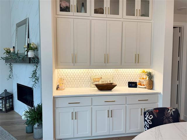 Building Photo - 2730 Starwood Dr