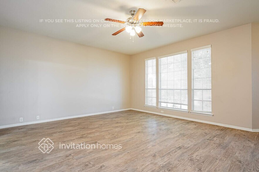 Building Photo - 1813 Rim Rock Tr