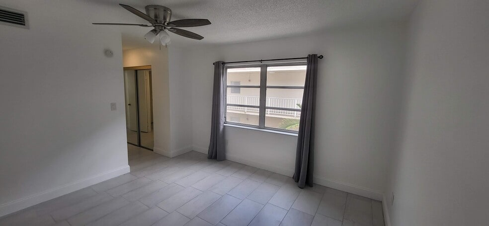 Building Photo - 7705 SW 86th St