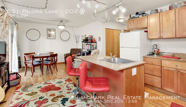 Building Photo - 631 Paloma Ln