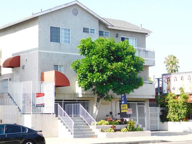 Primary Photo - 14826 Magnolia Blvd