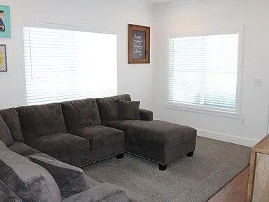 Building Photo - 1068 Canyon Meadow Dr