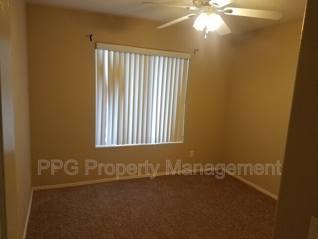 Building Photo - 13359 W Ironwood St