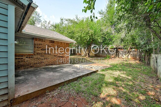 Building Photo - 5233 Coble St