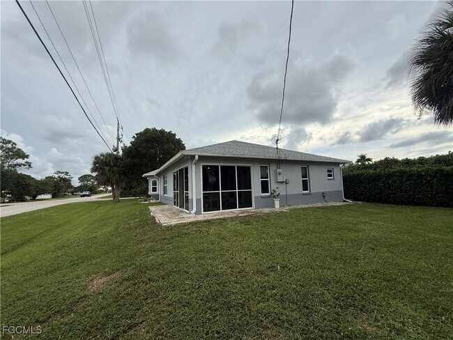 Building Photo - 799 94th Ave N