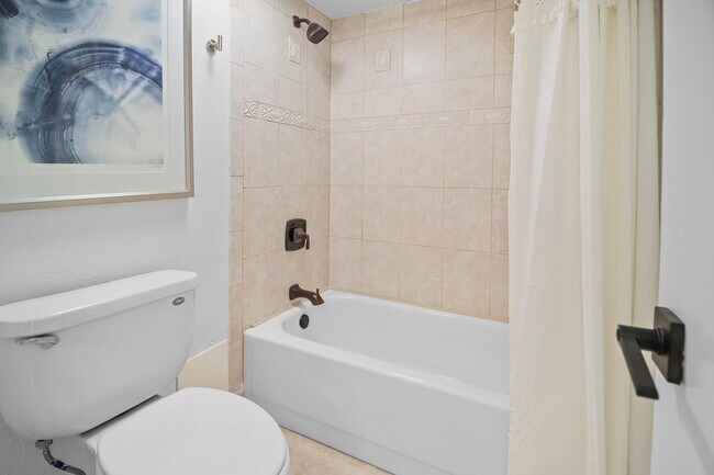 Building Photo - 13 Royal Palm Way