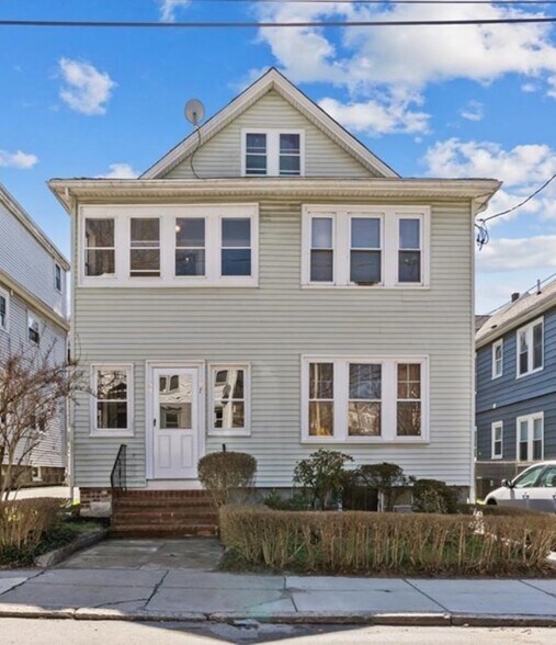 Building Photo - 99 Wellsmere Rd