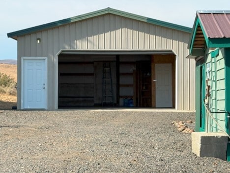 Garage/Workshop 220 power - 801 Box Canyon Rd