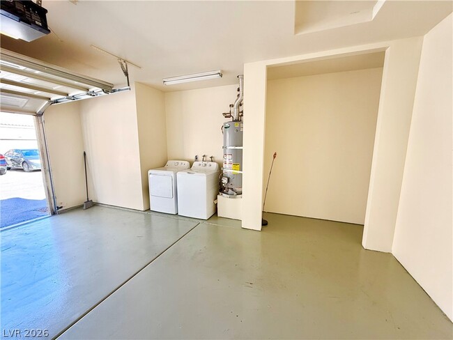 Building Photo - 5250 S Rainbow Blvd