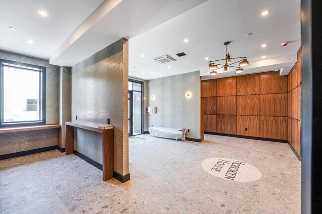 Building Photo - 237 Washington St