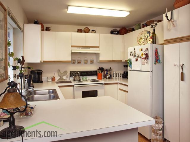 Upstairs Rambler kitchen - Noble Court Estates