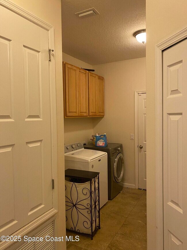 Building Photo - 491 Easton Forest Cir SE