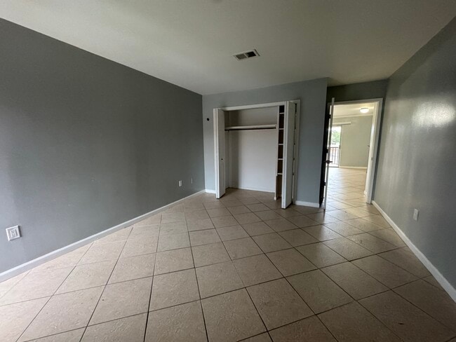 Building Photo - 406 Marshall Ct