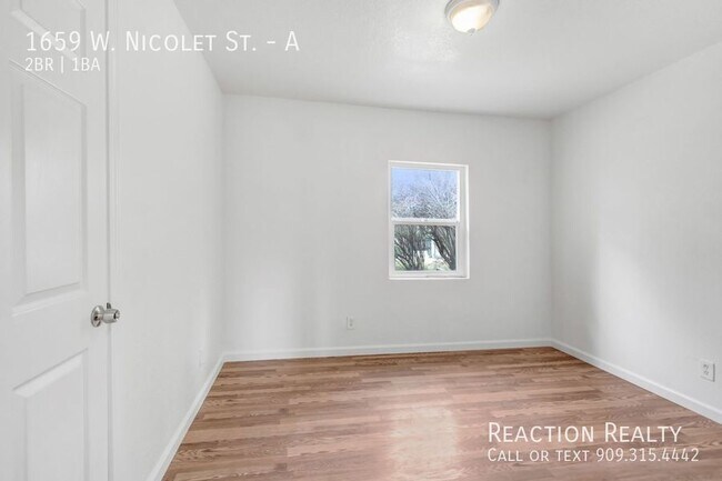 Building Photo - 1659 W Nicolet St