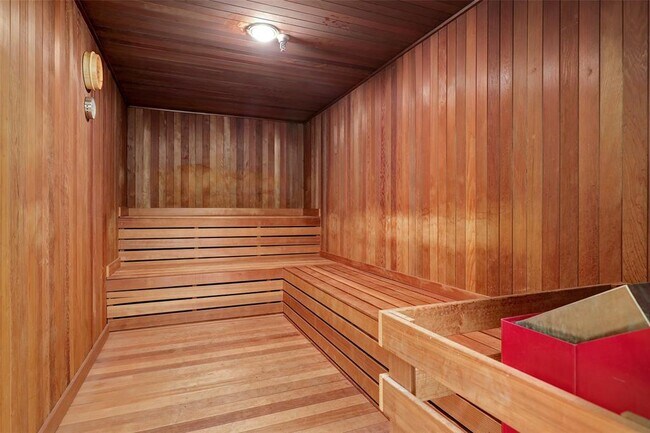 Building Photo - 5110 San Felipe St