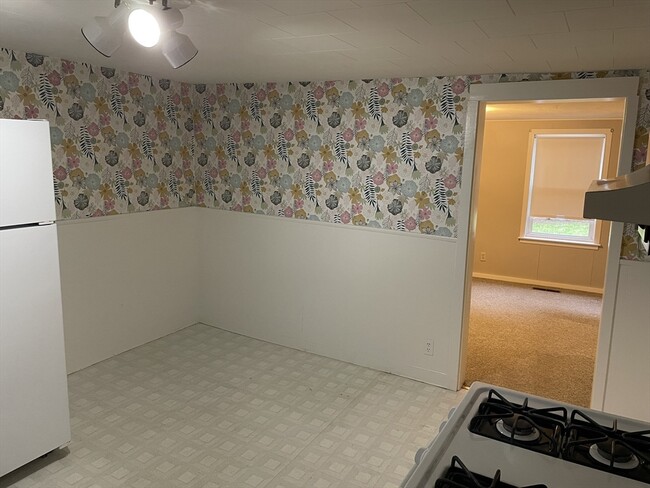 Building Photo - 126 Lowell St