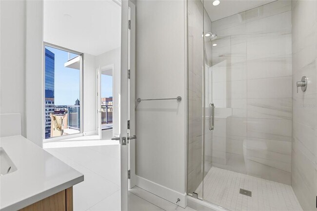 Building Photo - 275 1st Ave S