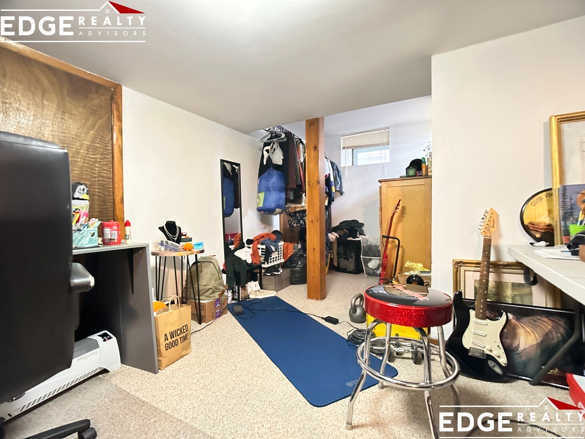 Building Photo - 27 S Crescent Circuit