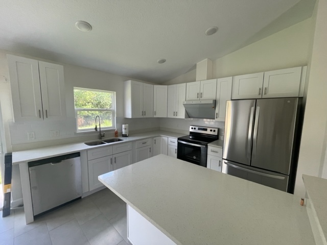 Building Photo - 835 Kenilworth Ct