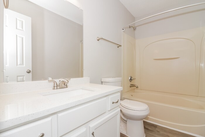 Building Photo - 1420 Marhill Cove
