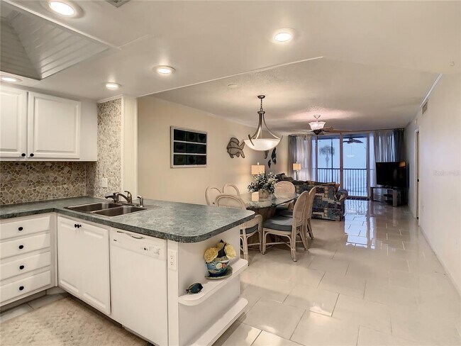 Building Photo - 18304 Gulf Blvd