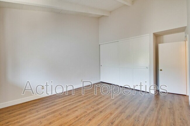 Building Photo - 255 S Rengstorff Ave