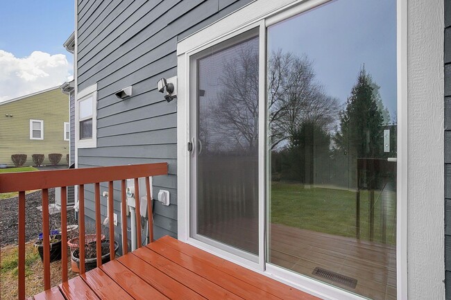 Building Photo - 2478 Silver Hill St