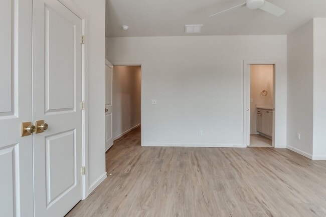 Building Photo - Urban living in Edmond