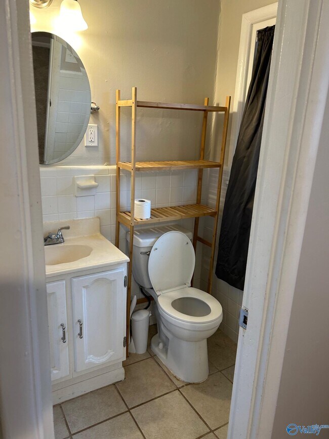 Building Photo - 3721 Broadmor Rd NW