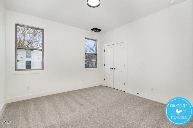 Building Photo - 2307 Broad St