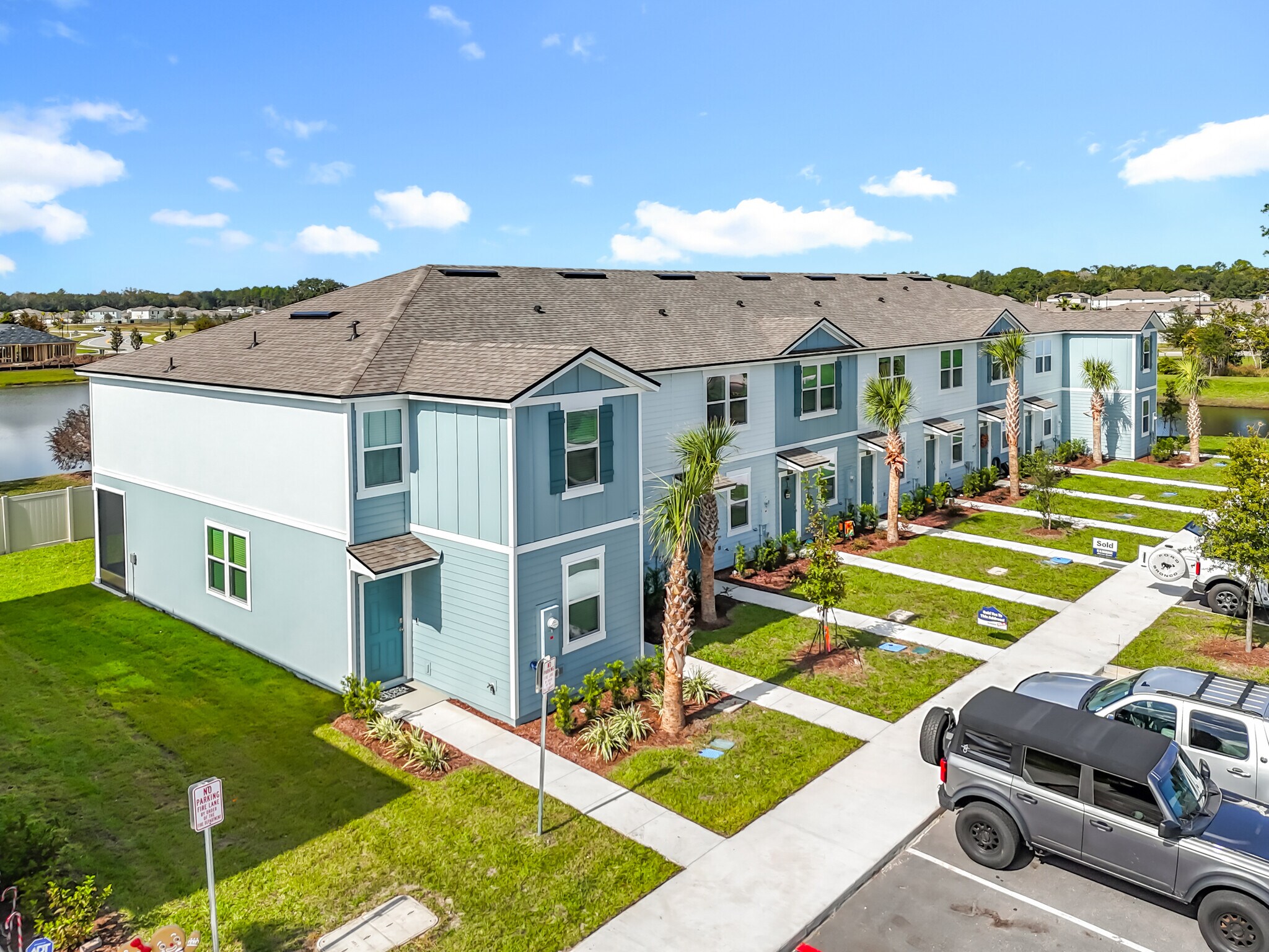 Building Photo - 53 Palmones St