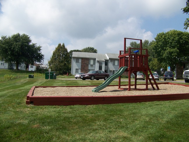 Building Photo - Southern Hills Apartments