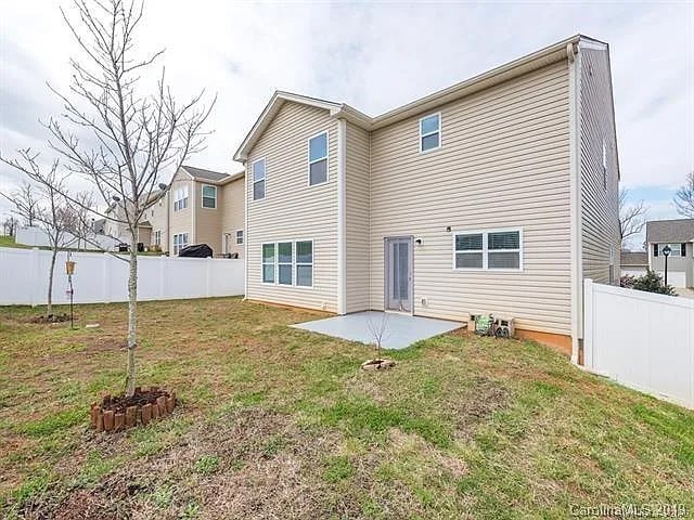 Building Photo - 646 Dewey Ct