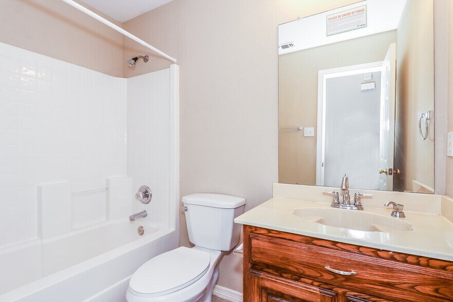 Building Photo - 7732 Stonebank Ct