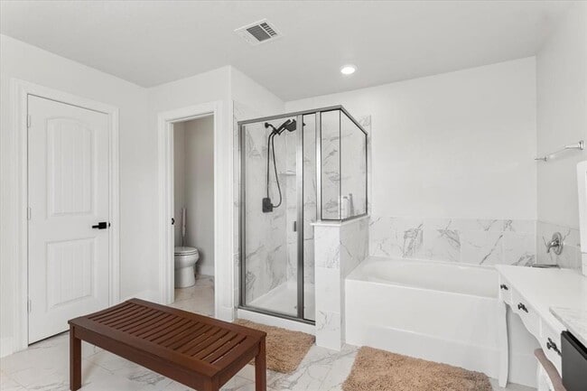 Building Photo - 6713 Ondantra Bnd