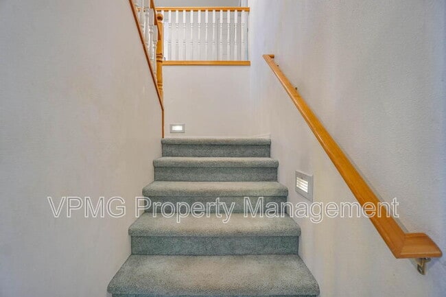 Building Photo - 911 NW 148th St