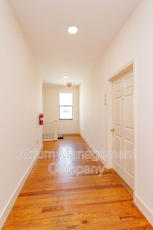 Building Photo - 83 N Central Ave