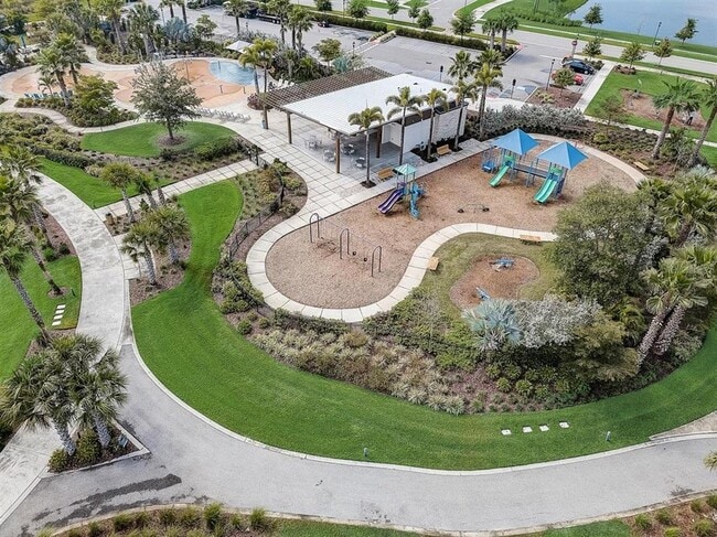 Building Photo - 6262 Goldcoast Ave